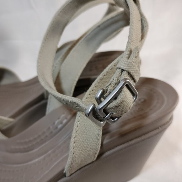 Crocs Leigh II Cream Canvas Strap Wedge Heels NWOT - Picture 8 of 10
